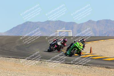 media/Oct-29-2022-CVMA (Sat) [[14c0aa3b66]]/Race 4 500 Supersport-350 Supersport/